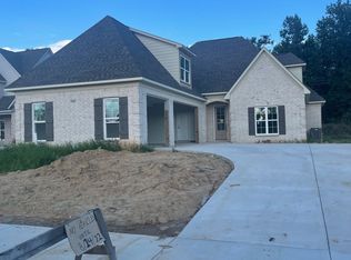 2554 Della St, Hernando, MS 38632
