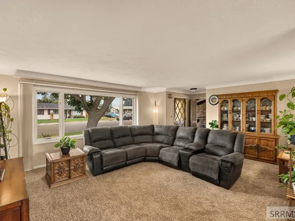 425 Horrocks Dr, Blackfoot, ID 83221