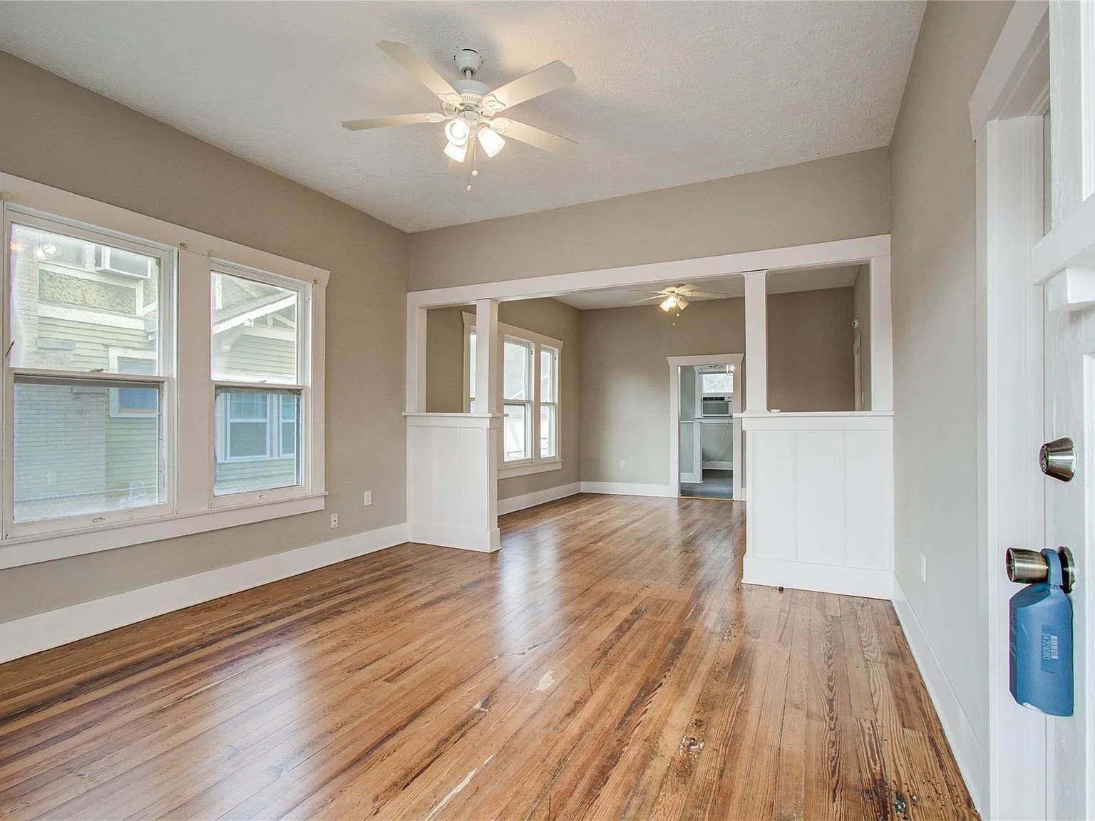 2 bed, 1.5 bath, 1184 sqft, $1,600 — Photo 2