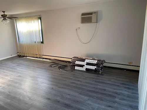 671 Jeffery Ave #2S Photo 1