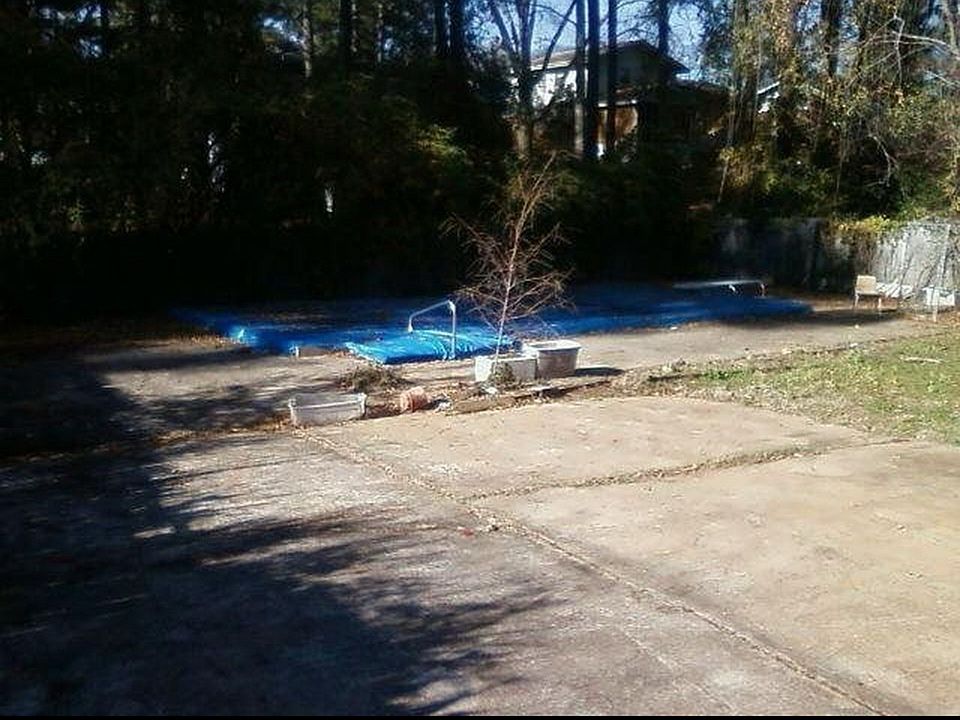 2nd image of 5765 Phillips Dr