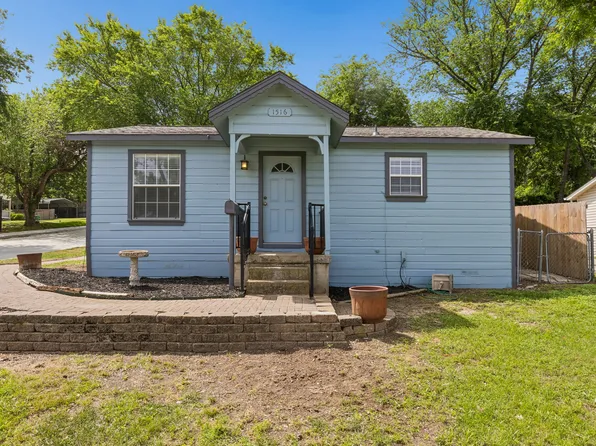1516 Baxley St, Carrollton, TX 75006