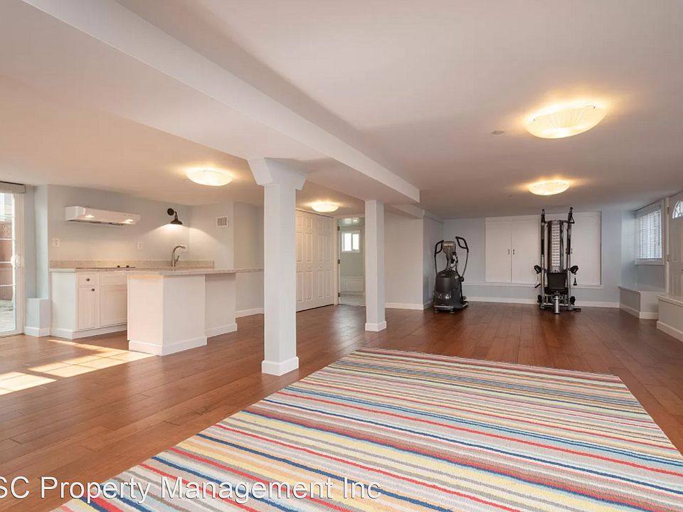 1st image of 600 Bayswater Ave #B