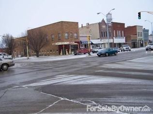 920 Iowa Ave, Onawa, IA 51040