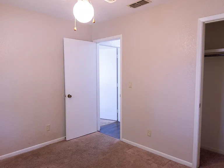 4724 Cape Cod Dr — Photo 13