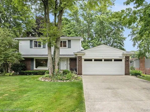 2843 Wareing Pl, Lake Orion, MI 48360