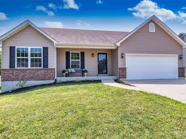 1850 Iron Mountain Dr, Festus, MO 63028