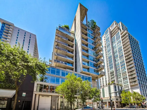 201 W Grand Ave APT 501, Chicago, IL 60654