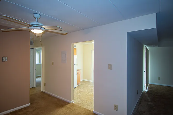Ashley Apartments — Photo 38