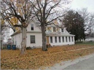 266 N 2nd St, Livingston, IL