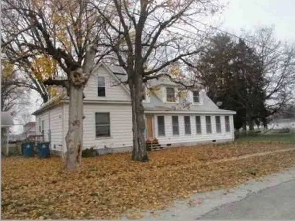 266 N 2nd St, Livingston, IL 62058