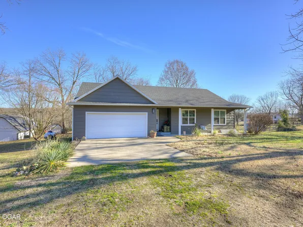 450 Elmwood Ln, Noel, MO 64854