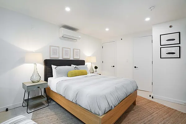 Sold by The InHouse Group | media 12