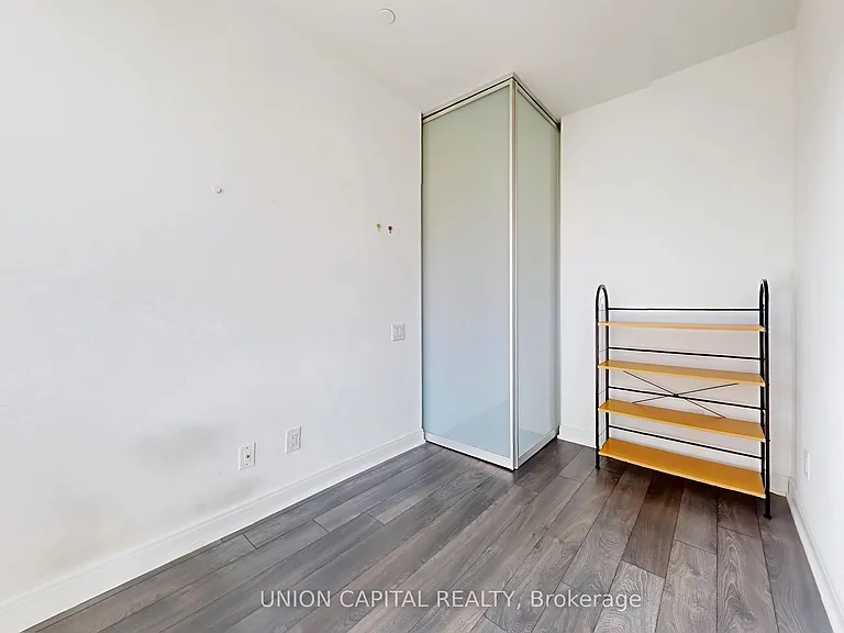 50 Charles St E #1112 — Photo 6