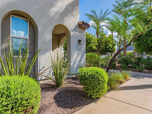4th image of 2283 E Hidalgo Ave