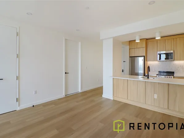 1010 Pacific Street image 11 of 15