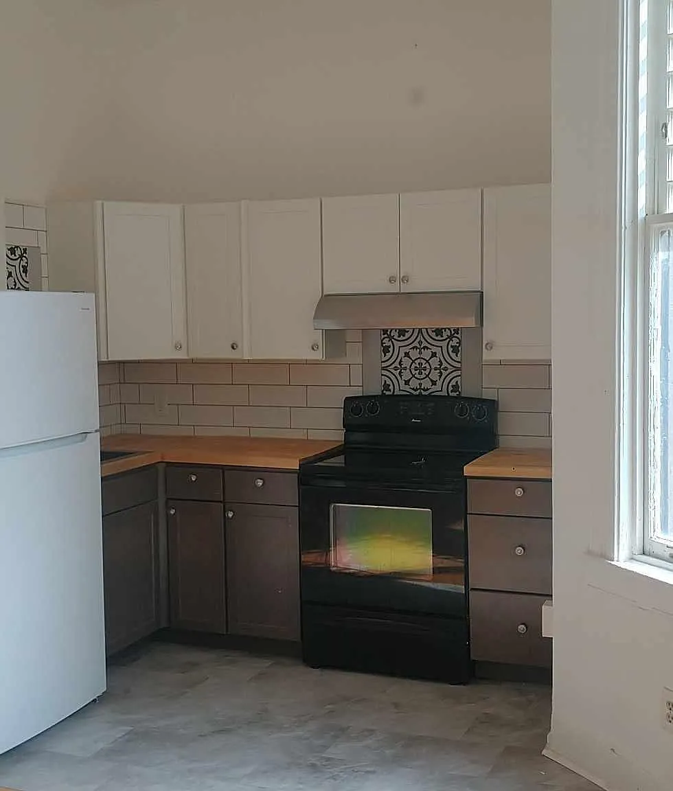 1 bed, 900 sqft, $1,325 — Photo 1