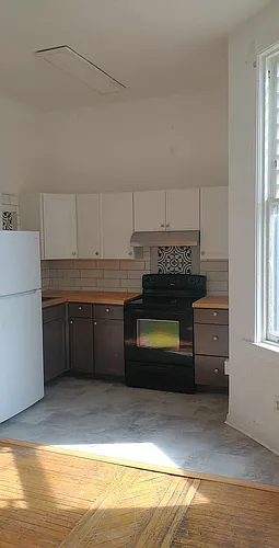 32 1st St #3 Photo 1