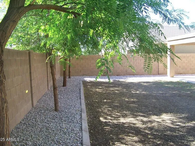 17269 W Morning Glory St — Photo 32
