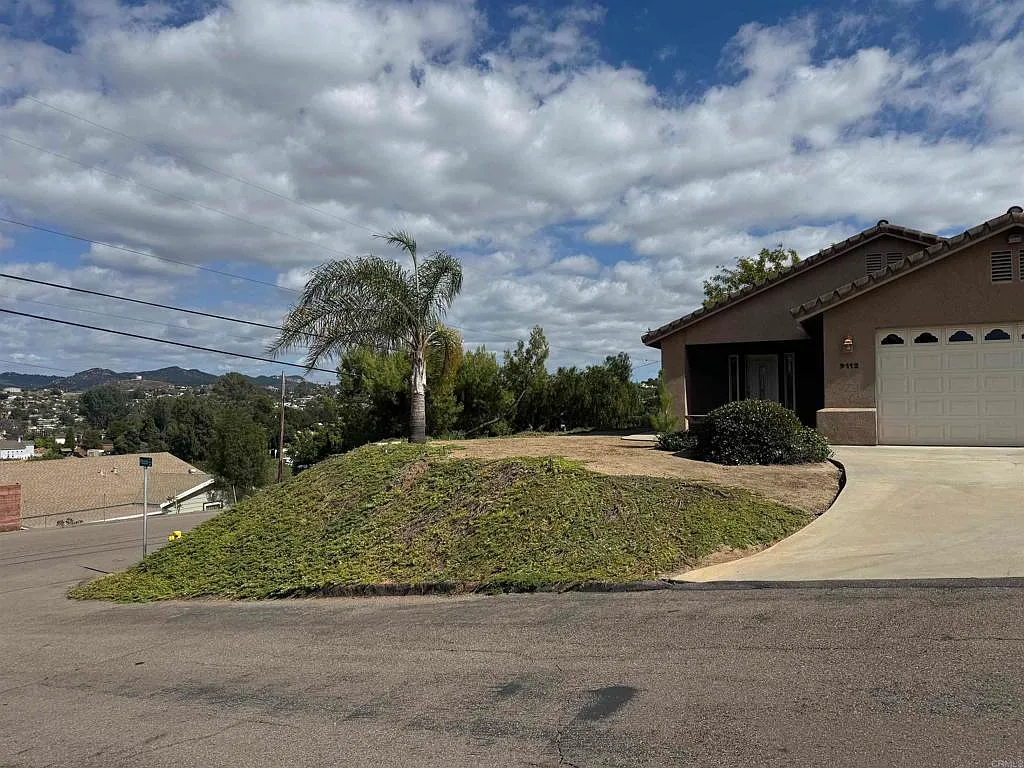 3 bed, 1581 sqft, $3,700 — Photo 3