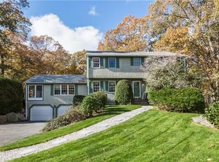 226 Rollingwood Dr, North Kingstown, RI 02852