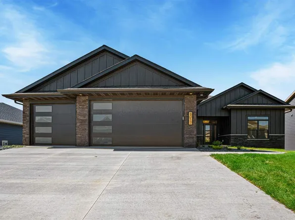 4017 Unbridled Ave, Iowa City, IA 52240