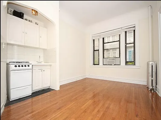 Rented by Douglas Elliman | media 6