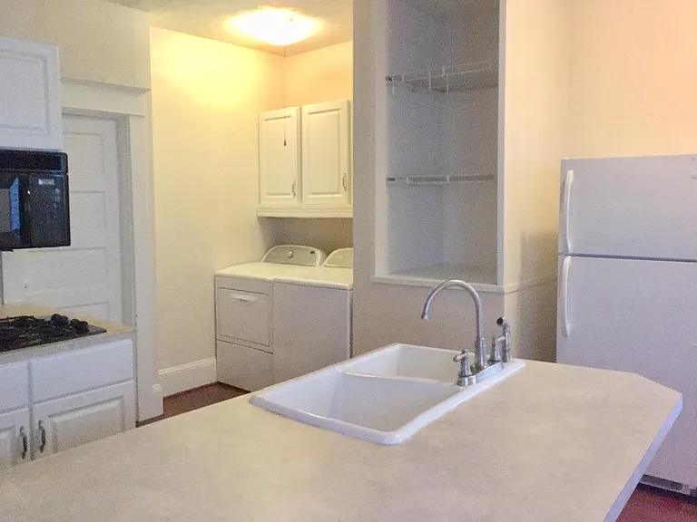 4318 N Vancouver Ave — Photo 4