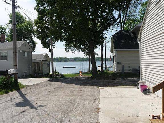 4th image of 7510 W 136th Ln
