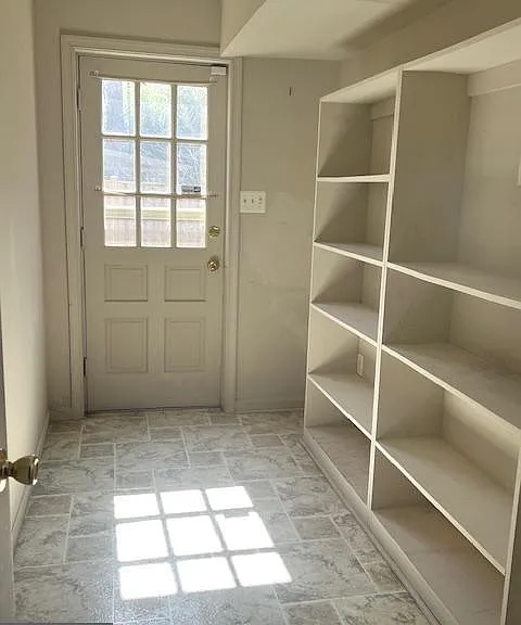 8523 Tysons Ct — Photo 18