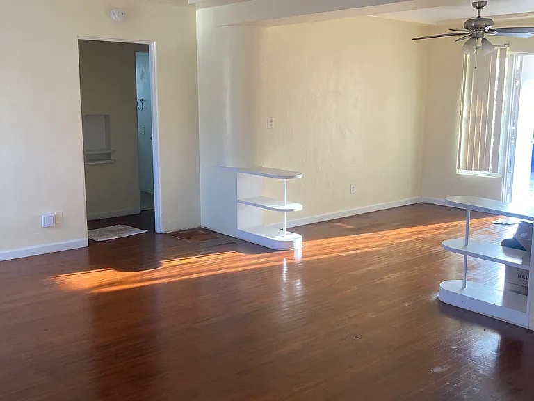 4188 Chamoune Ave — Photo 8