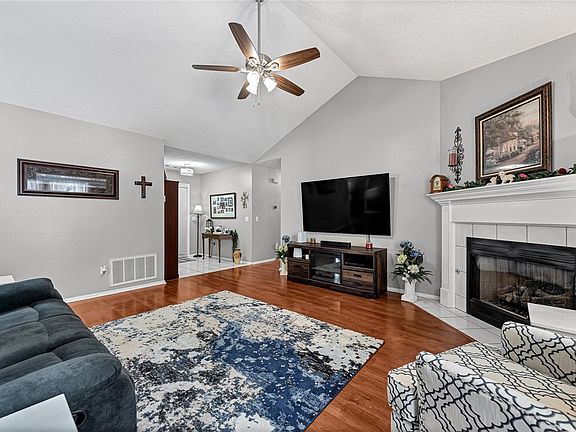 4th image of 1707 S Beth Dr