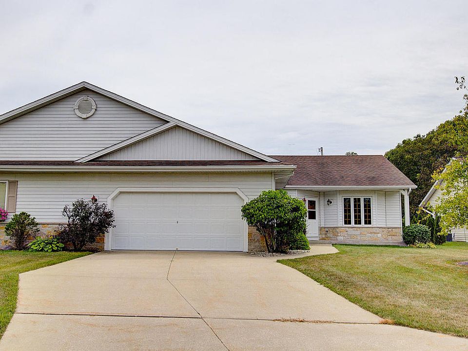 1st image of 4547 W Maplewood Dr #49