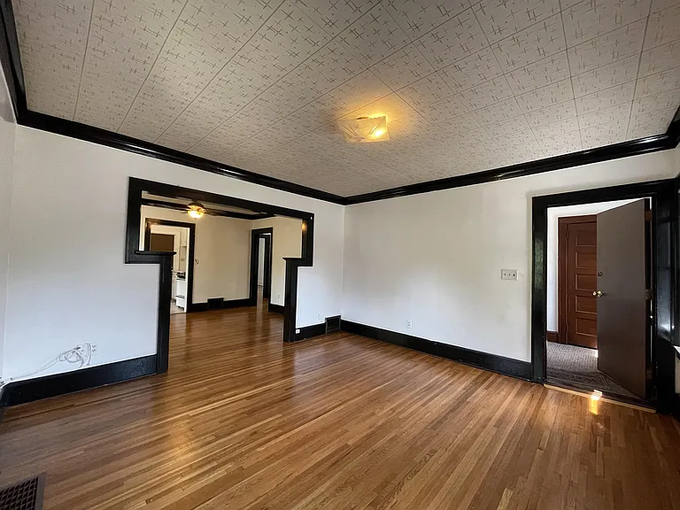 3216 E 25th St #2 — Photo 3