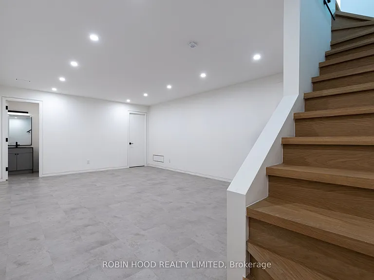 60 Jones Ave — Photo 15
