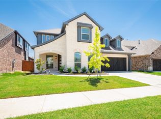 3204 Emerald Grove Ln, Fort Worth, TX 76244