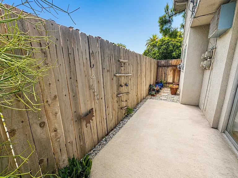 311 S Primrose Ave — Photo 12