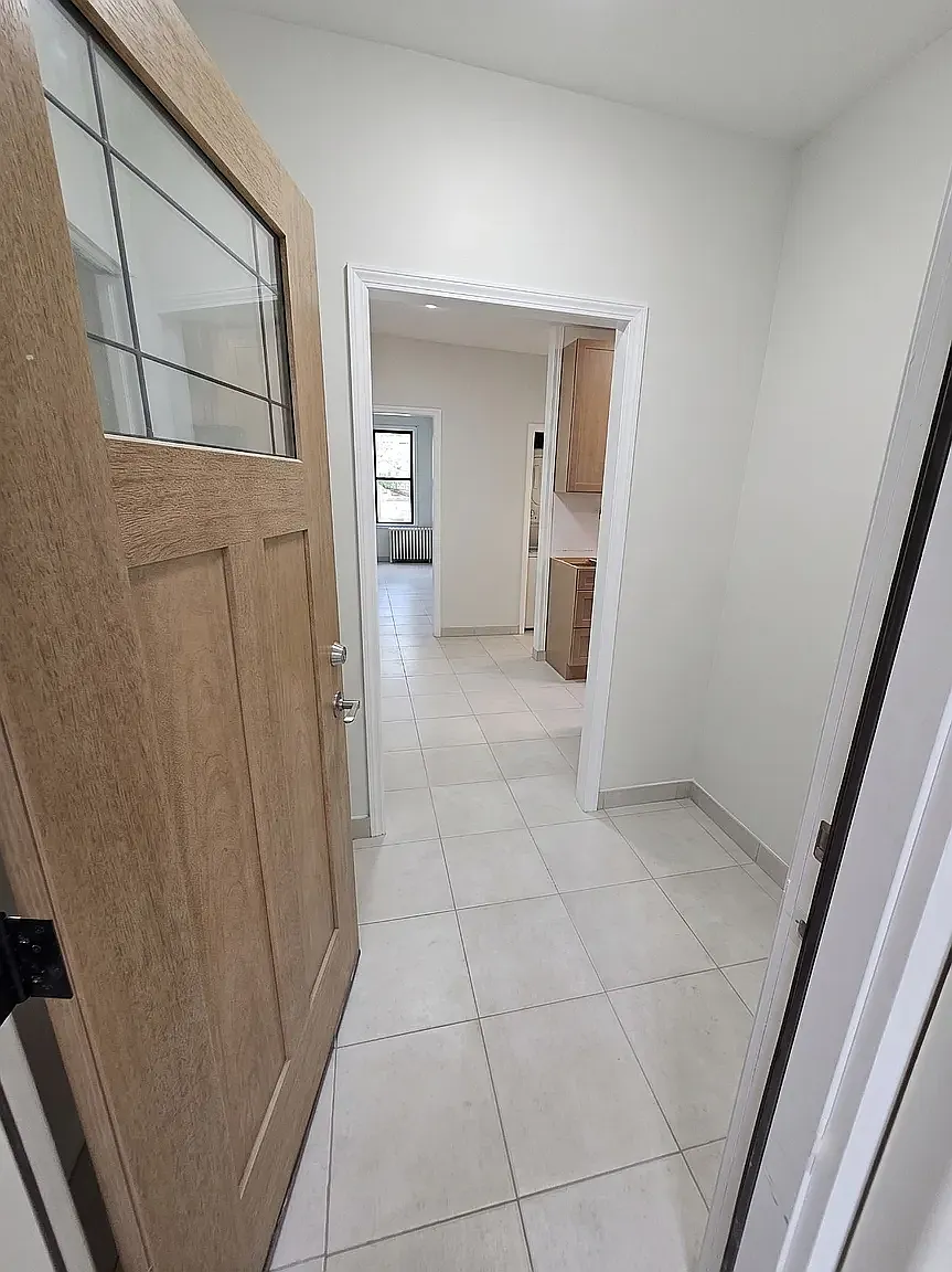 2232 East 7th Street — Photo 1