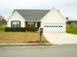 21 Maple Ridge Ct, McMinnville, TN 37110