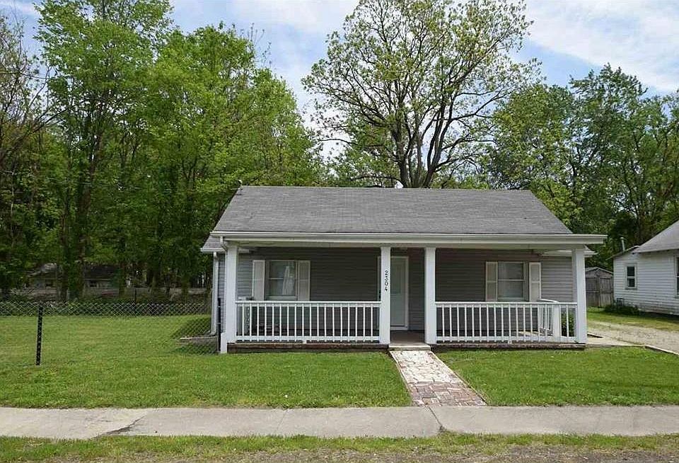 1st image of 2304 S Meeker Ave