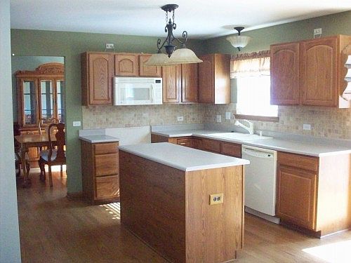 2nd image of 1451 Glenside Dr