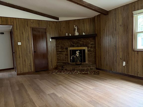 5th image of 35 Creekridge Cir