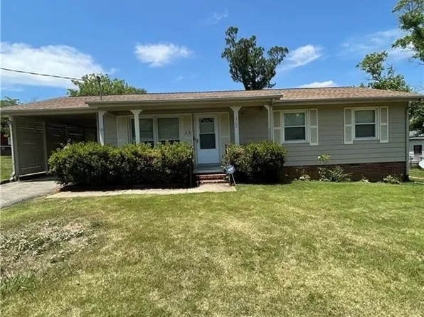 306 Desmond Dr, Fayetteville, NC 28314