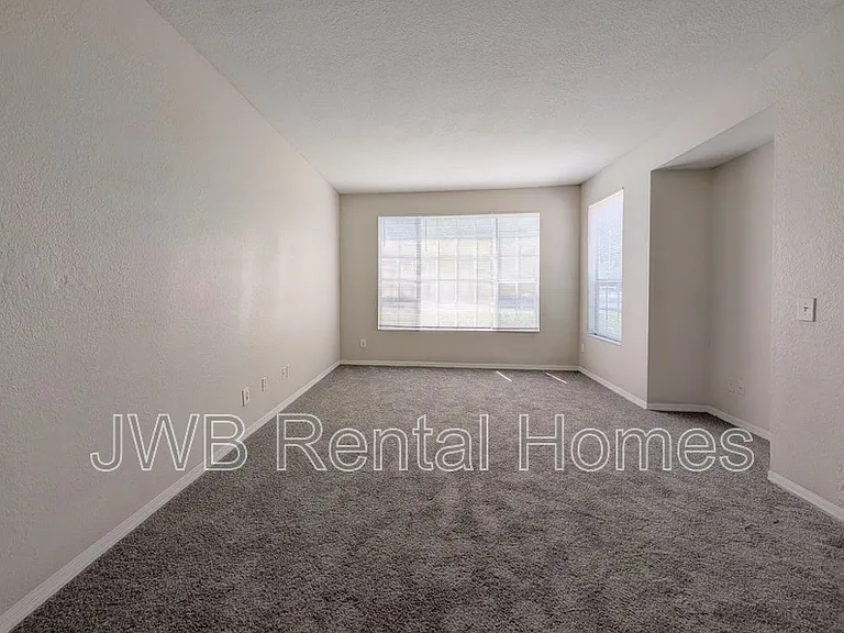 13700 Richmond Park Dr N #1002 — Photo 11