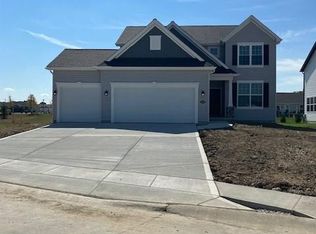 1941 Rolling River Cir, O'Fallon, MO 63366