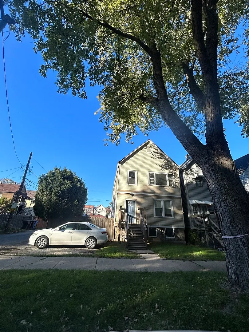 2 bed, 1000 sqft, $1,500 — Photo 1