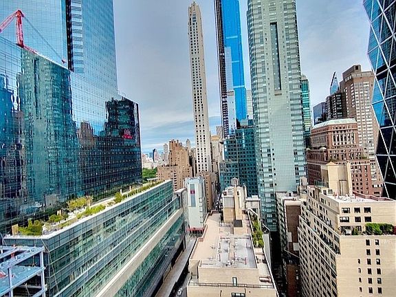 5th image of 347 W 57th St APT 27C