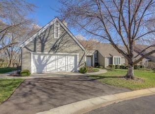 4616 W 113th Ter, Leawood, KS 66211