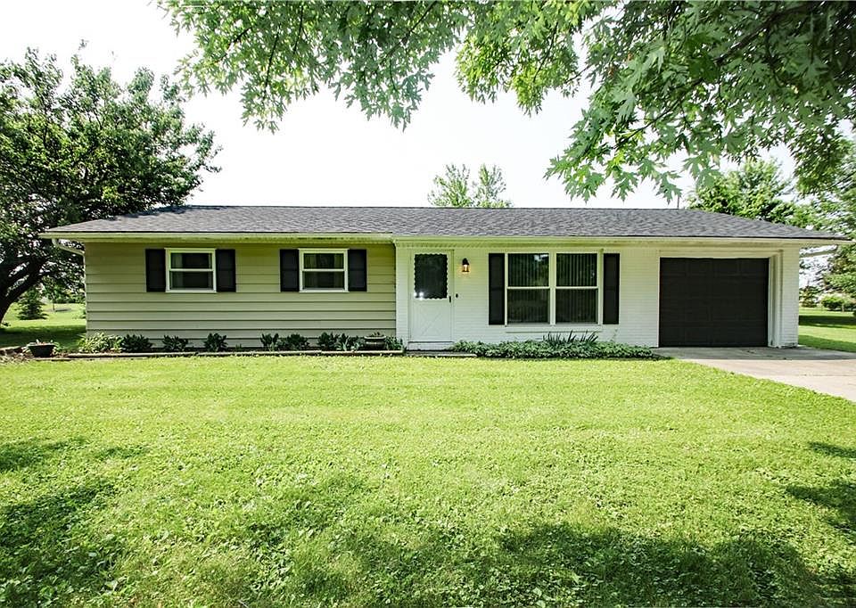 1st image of 121 Waterman Dr