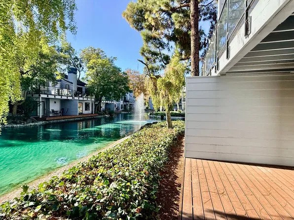 905 W Middlefield Rd APT 917, Mountain View, CA 94043
